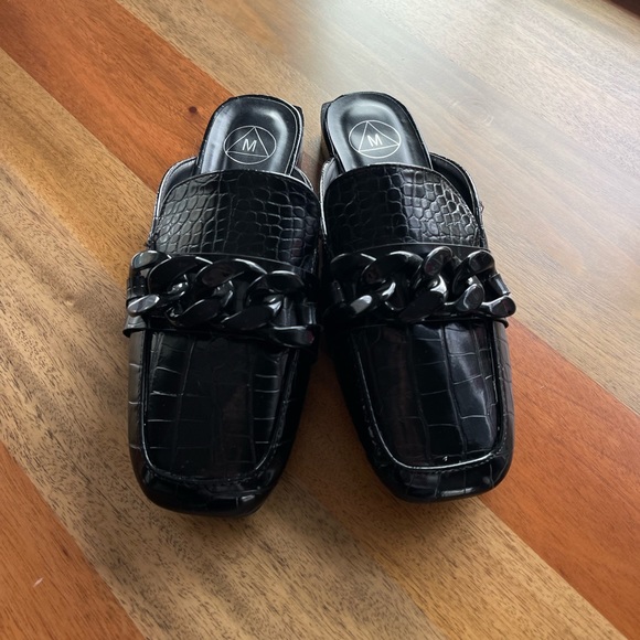 BRAND NEW Missguided black crocodile black chain 1 inch heel mule UK 5 US 7 - Picture 1 of 5